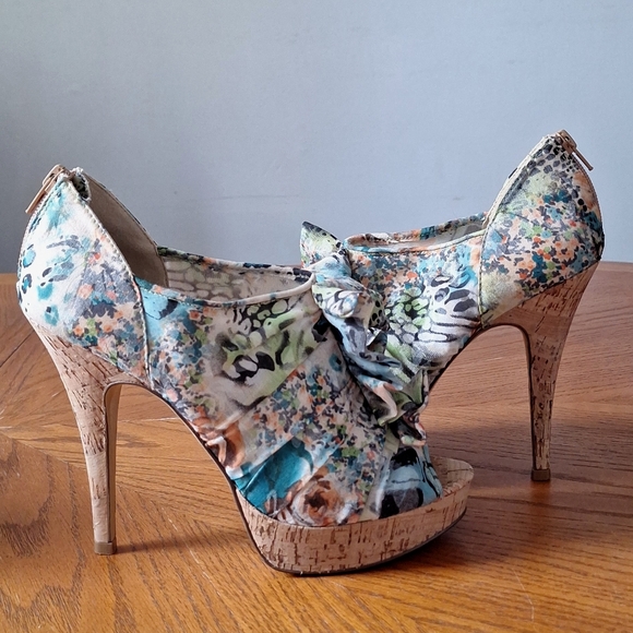 Nine West Heels - Picture 2 of 7